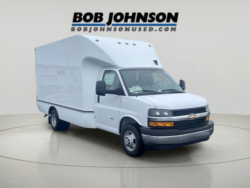 2025 Chevrolet Express Cutaway 3500 1WT