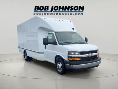 2026 Chevrolet Express Cutaway 3500 1WT
