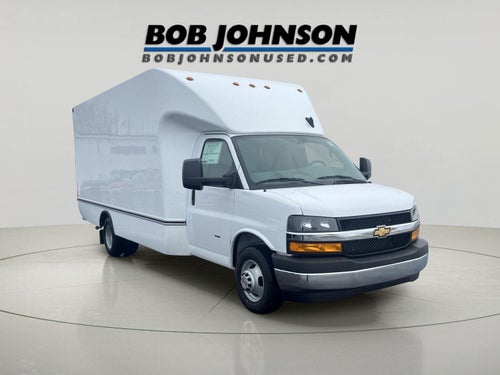 2026 Chevrolet Express Cutaway 3500 1WT
