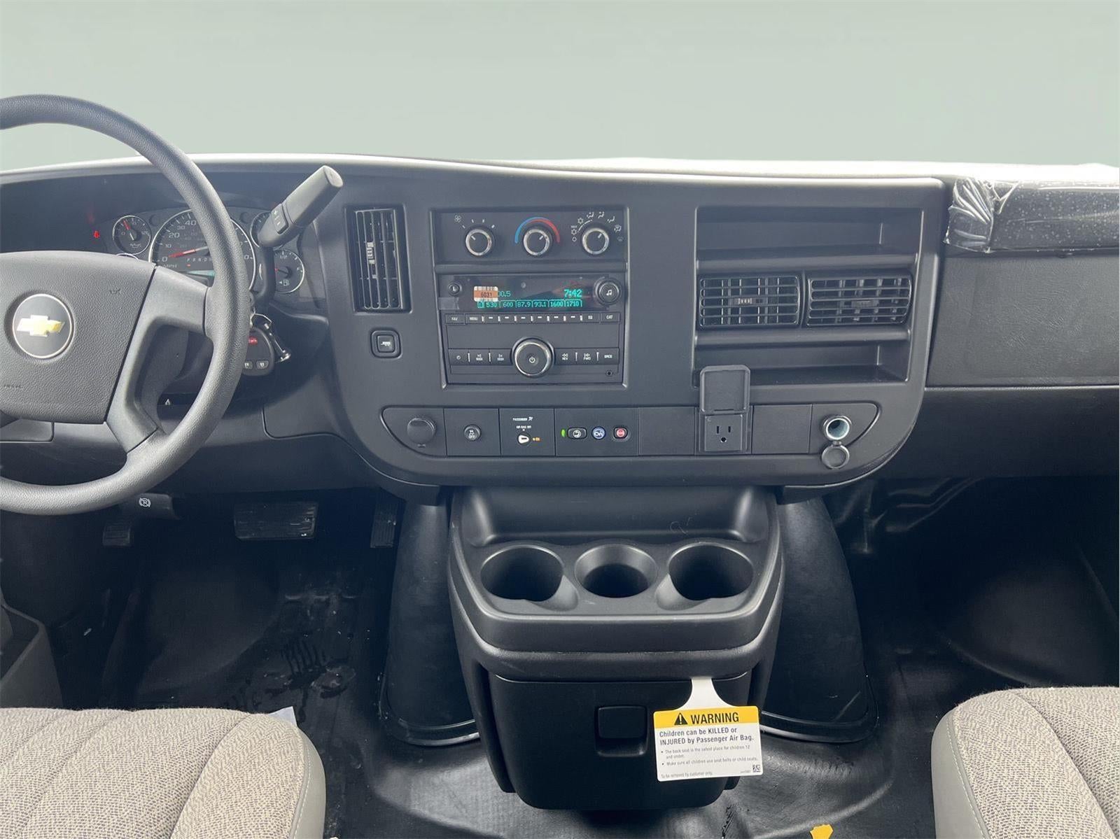 2026 Chevrolet Express Cutaway 3500 1WT