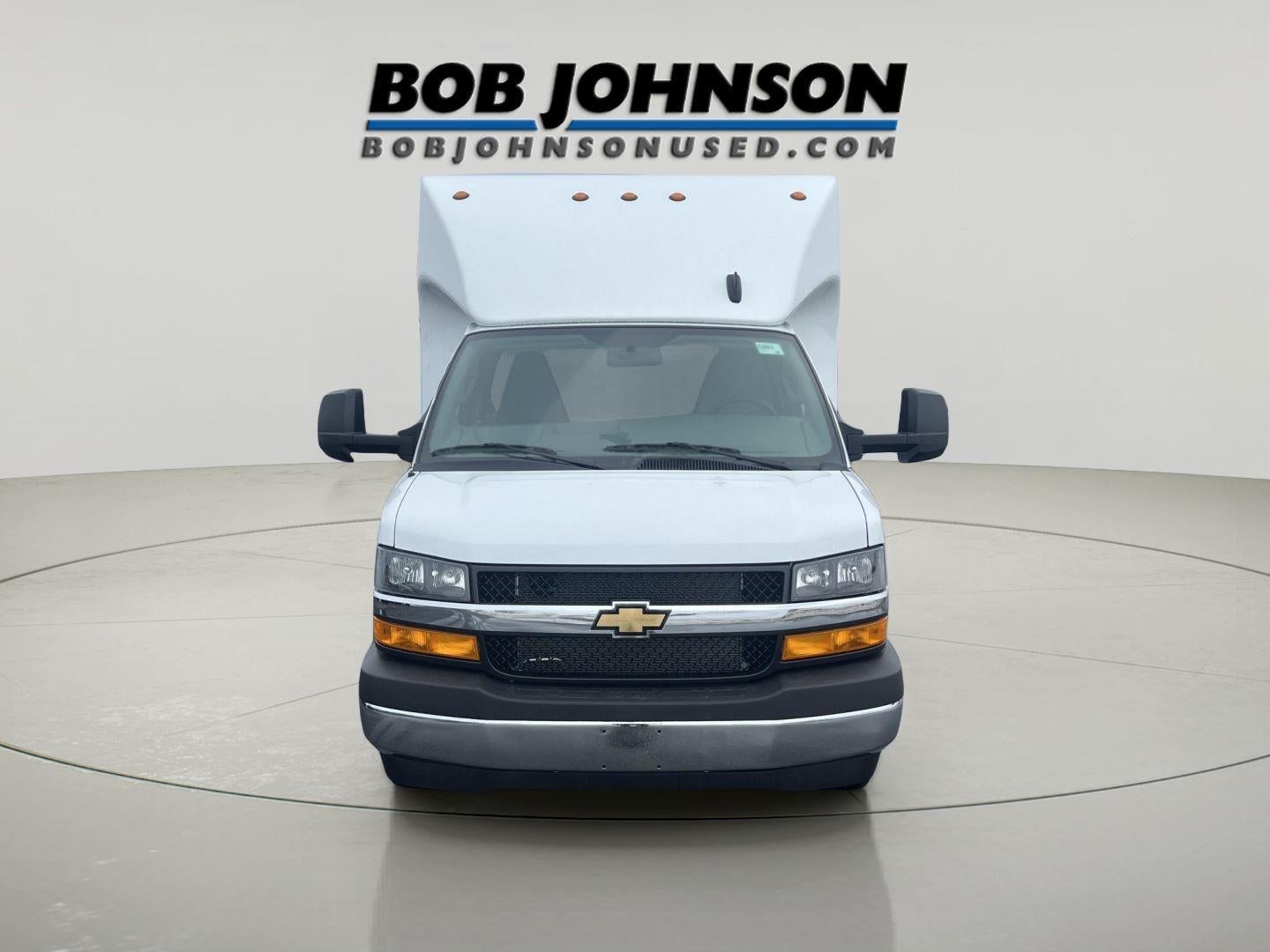 2026 Chevrolet Express Cutaway 3500 1WT