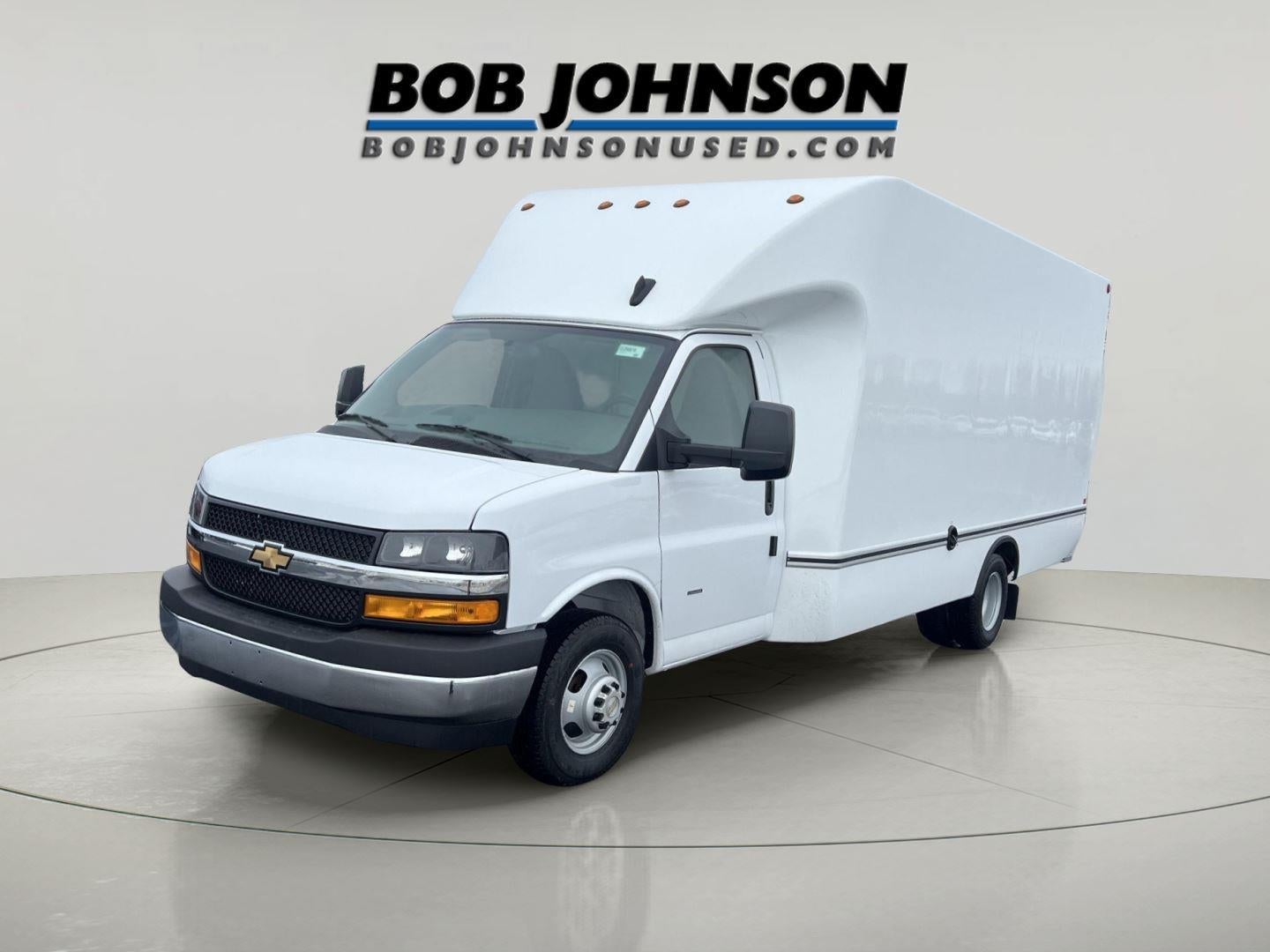 2026 Chevrolet Express Cutaway 3500 1WT
