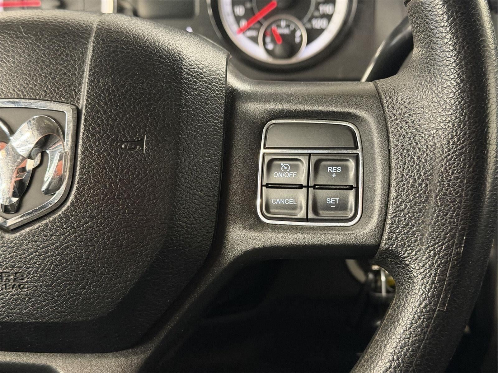 2017 RAM 2500 SLT Crew Cab 4x4 6'4" Box