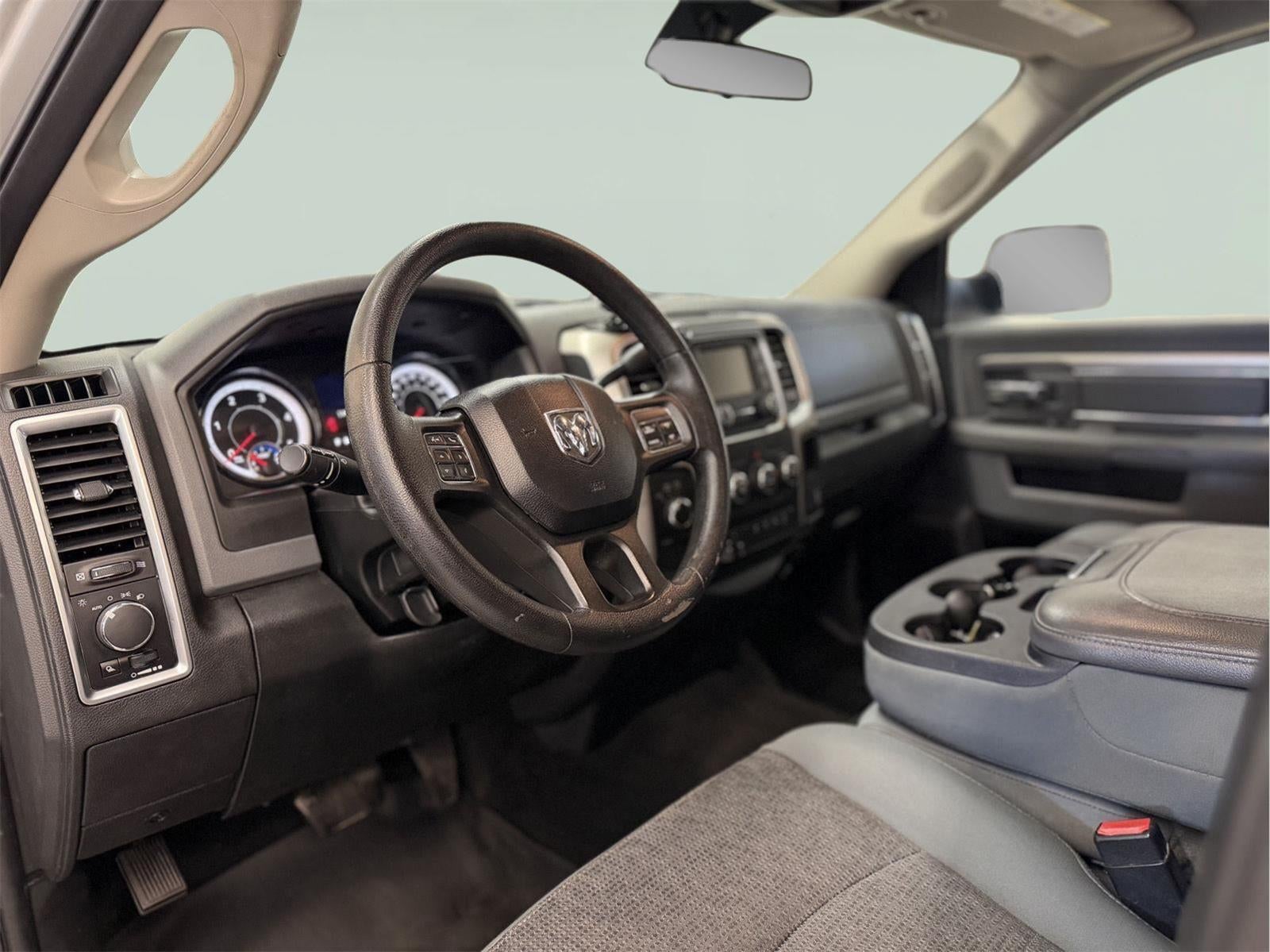 2017 RAM 2500 SLT Crew Cab 4x4 6'4" Box