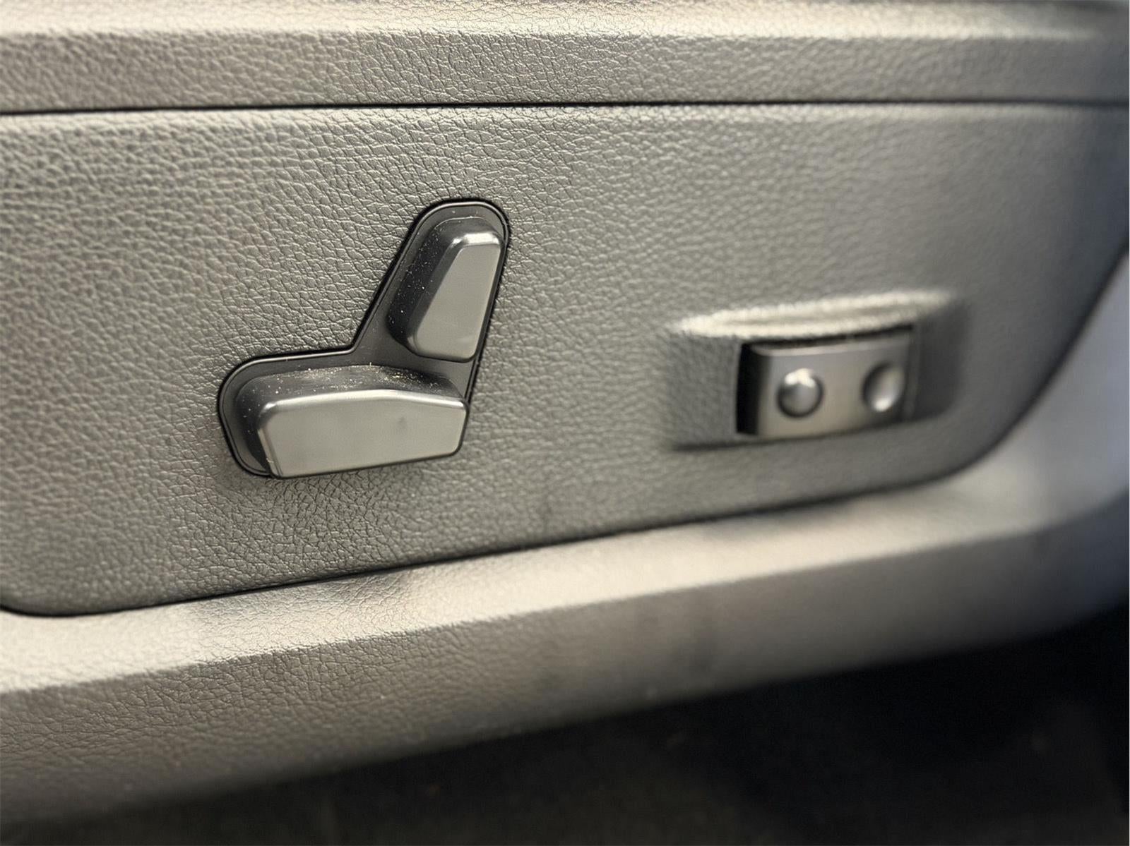 2017 RAM 2500 SLT Crew Cab 4x4 6'4" Box