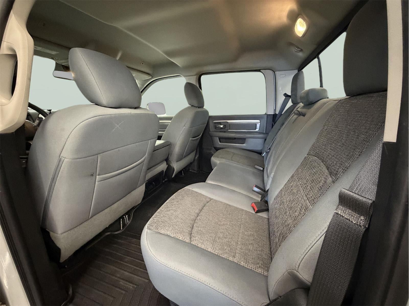 2017 RAM 2500 SLT Crew Cab 4x4 6'4" Box