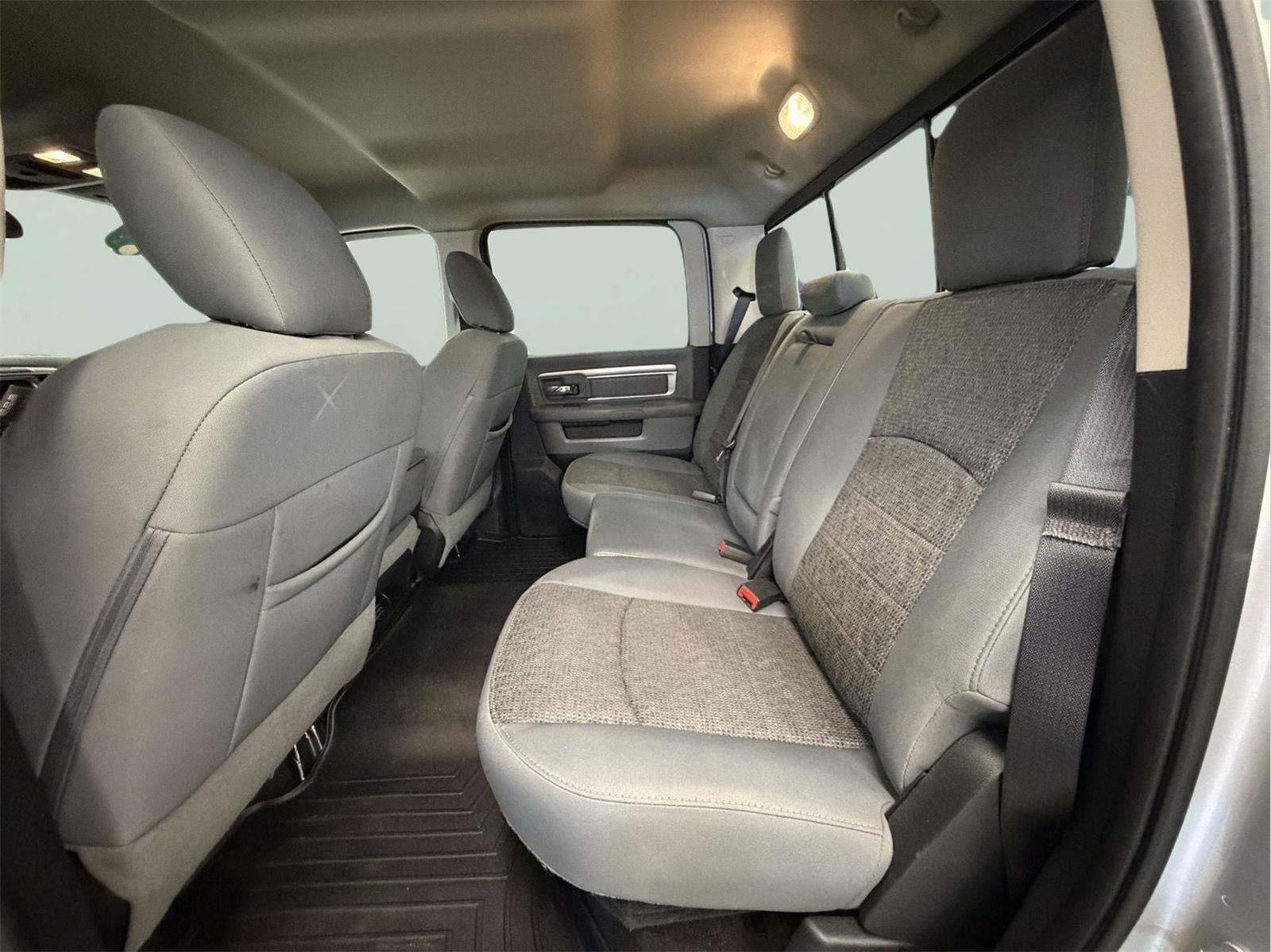 2017 RAM 2500 SLT Crew Cab 4x4 6'4" Box