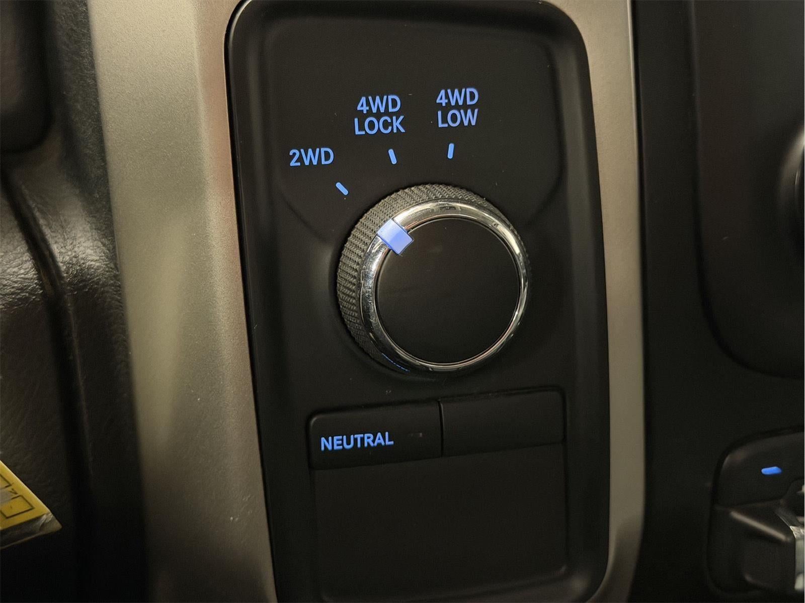 2017 RAM 2500 SLT Crew Cab 4x4 6'4" Box