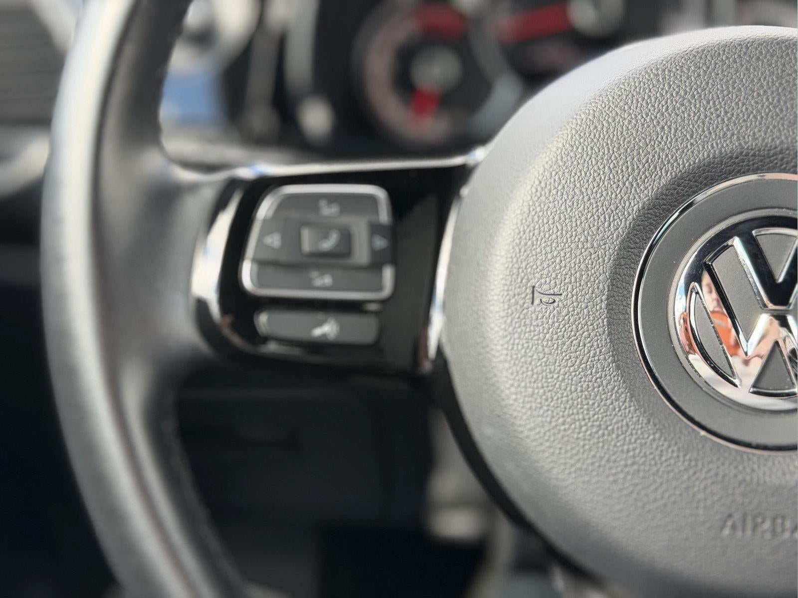 2018 Volkswagen Beetle 2.0T S