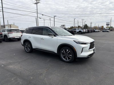 2023 INFINITI QX60 LUXE