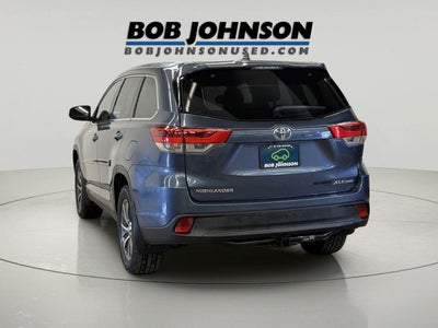 2019 Toyota Highlander SE