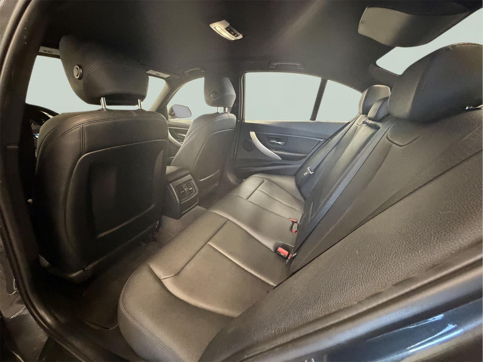 2015 BMW 3 Series 320i xDrive