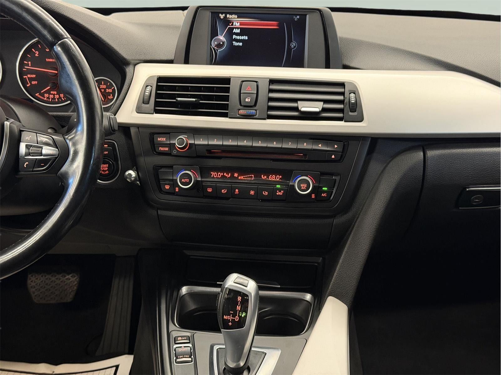 2015 BMW 3 Series 320i xDrive