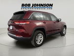 2023 Jeep Grand Cherokee Laredo 4x4