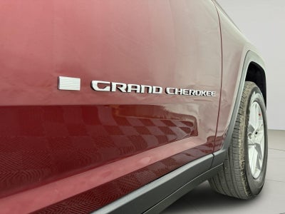 2023 Jeep Grand Cherokee Laredo 4x4