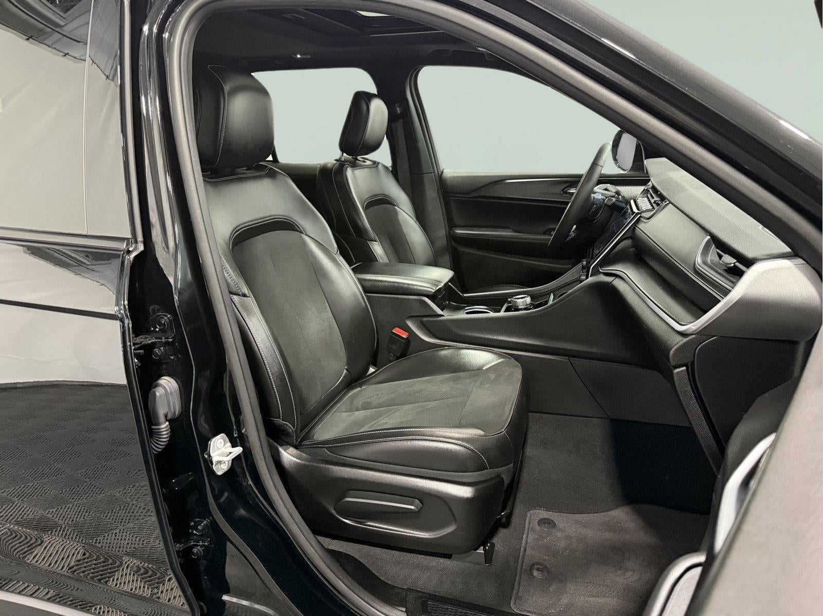 2025 Jeep Grand Cherokee Altitude X 4x4