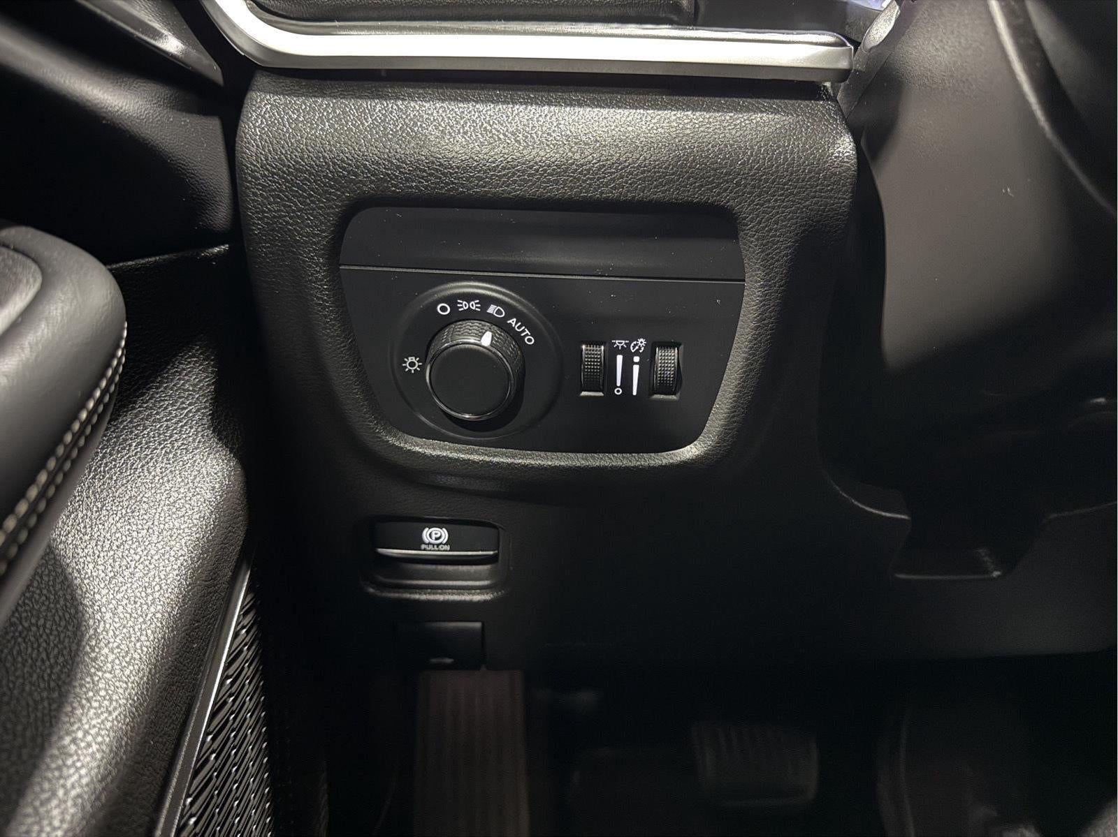 2025 Jeep Grand Cherokee Altitude X 4x4