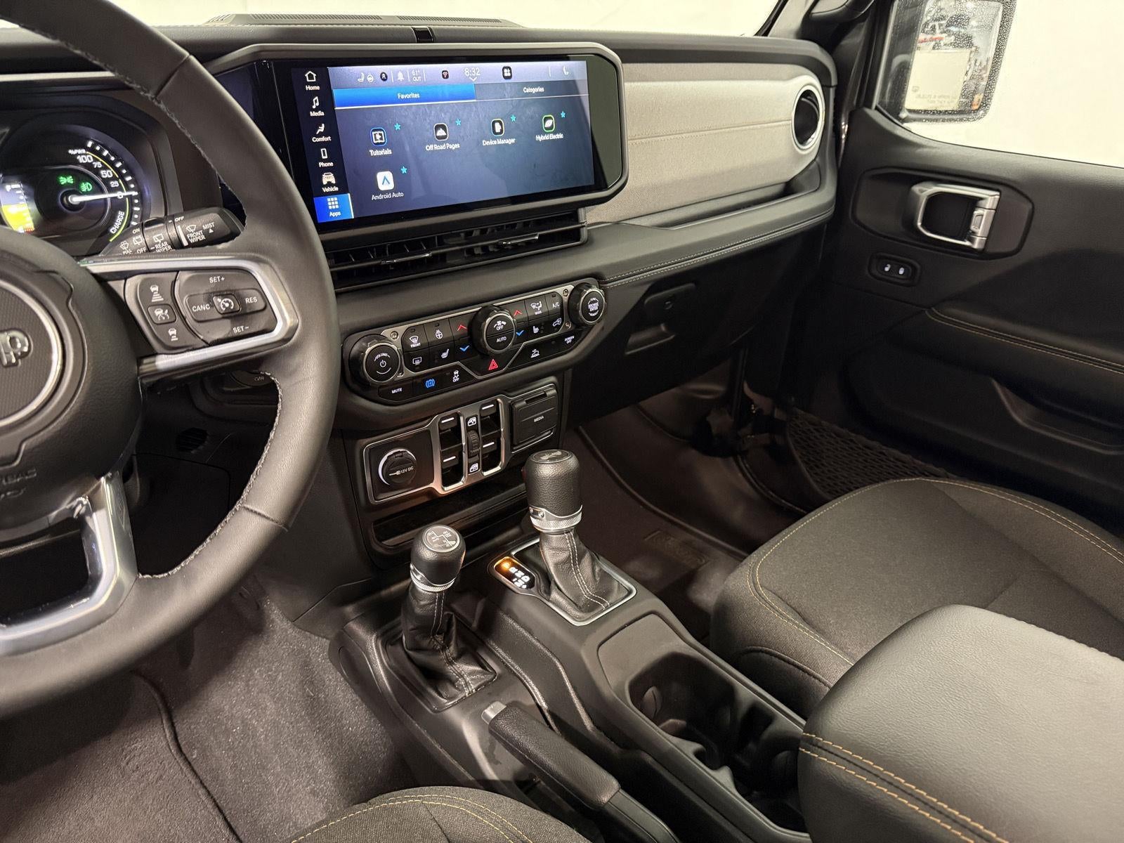 2025 Jeep Wrangler 4xe Sahara 4xe