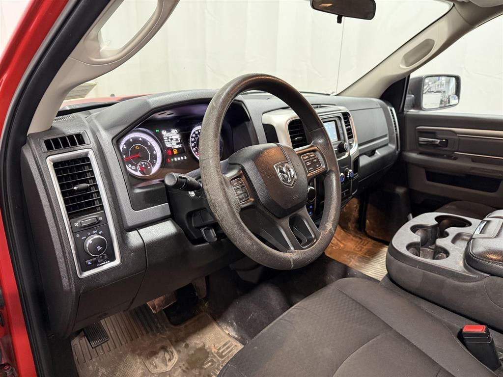 2020 RAM 1500 Classic Warlock Quad Cab 4x4 6'4' Box