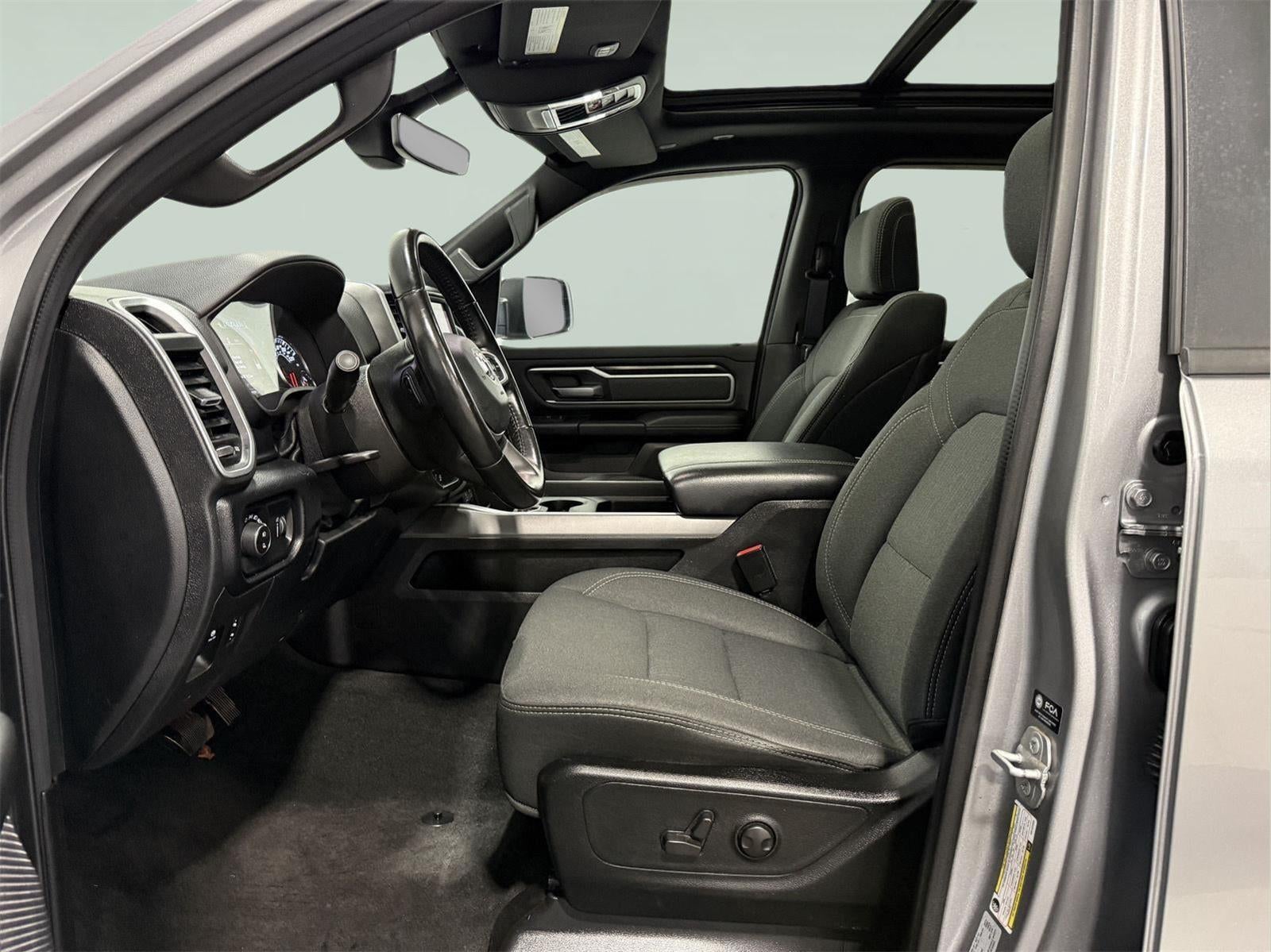 2022 RAM 1500 Big Horn Crew Cab 4x4 5'7' Box