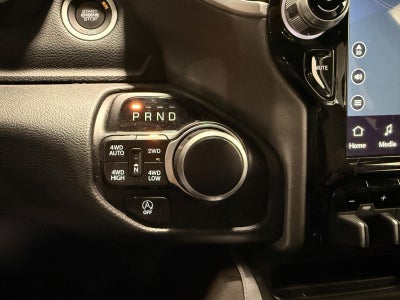 2022 RAM 1500 Big Horn Crew Cab 4x4 5'7' Box