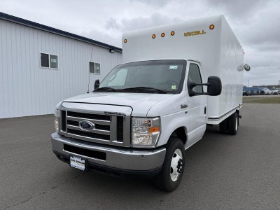 2019 Ford E-450 Cutaway E-450 DRW 158 WB