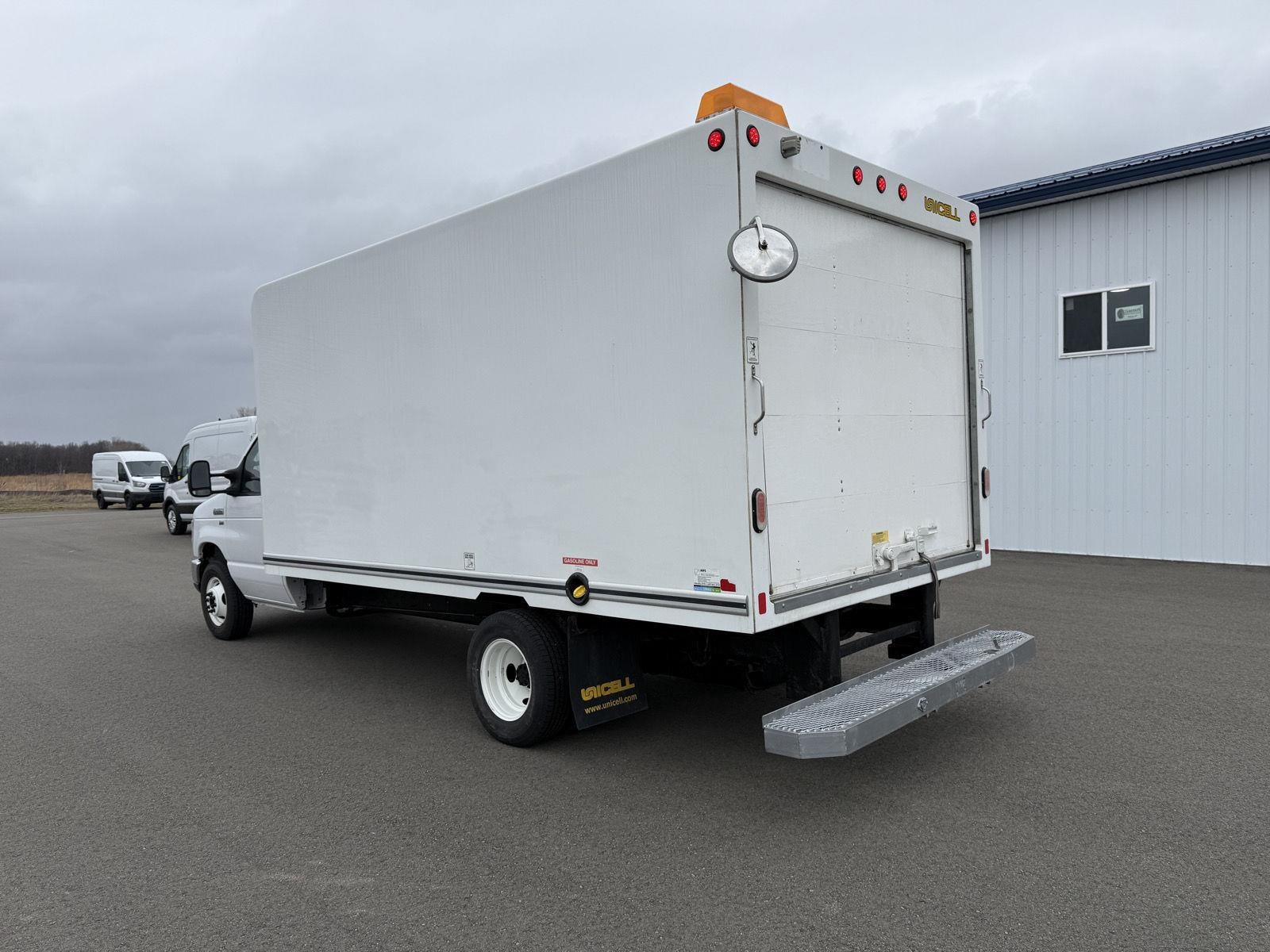 2019 Ford E-450 Cutaway E-450 DRW 158 WB