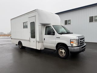 2019 Ford E-450 Cutaway E-450 DRW 158 WB