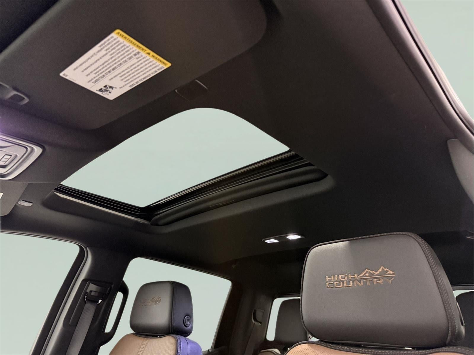 2023 Chevrolet Silverado 1500 4WD Crew Cab Standard Bed High Country