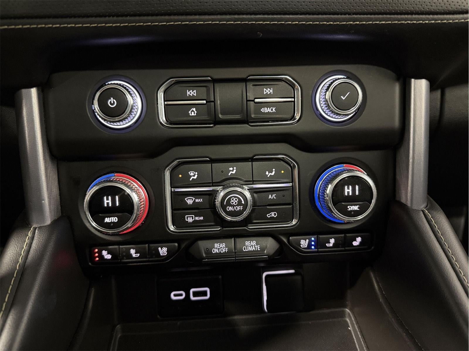 2023 GMC Yukon XL SLT