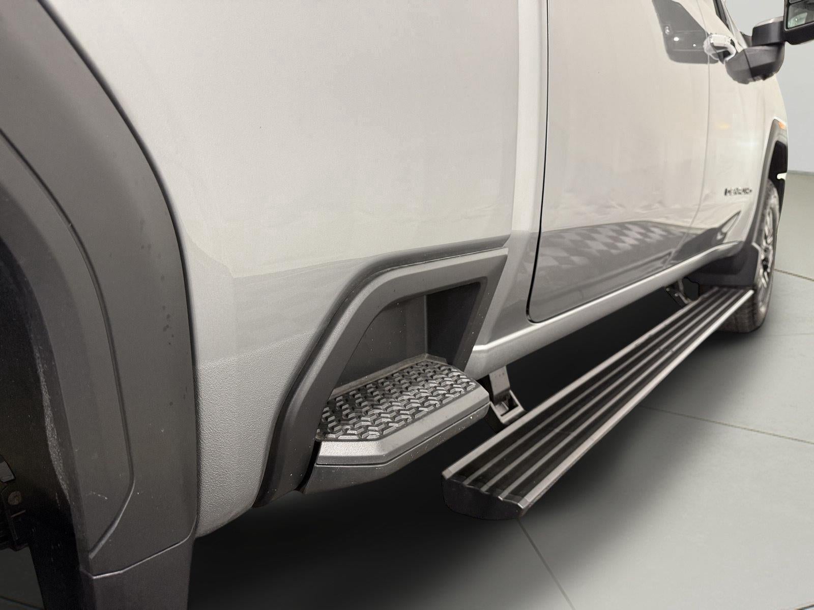 2026 GMC Sierra 2500HD Crew Cab, Standard Bed, Denali Ultimate, 4WD