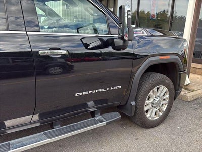 2020 GMC Sierra 2500HD 4WD Crew Cab Standard Bed Denali