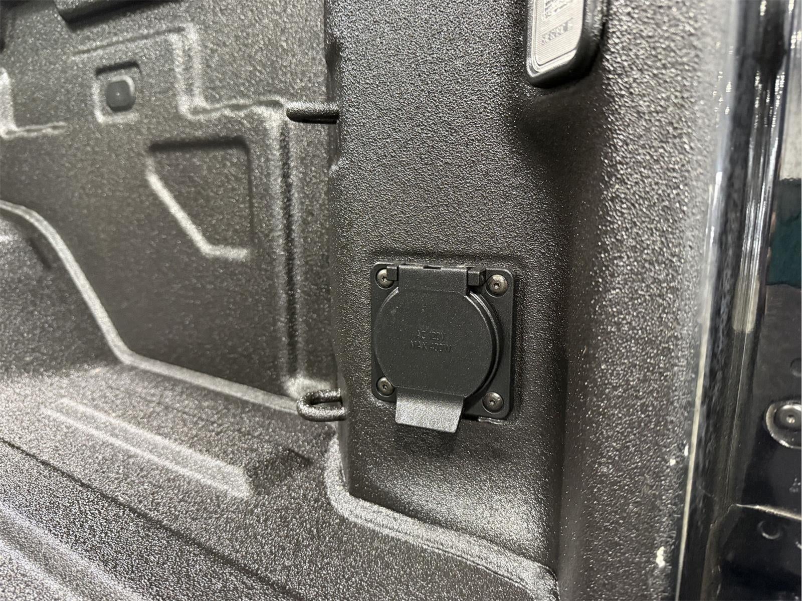 2025 GMC Sierra 2500HD Crew Cab, Standard Bed, Denali Ultimate, 4WD