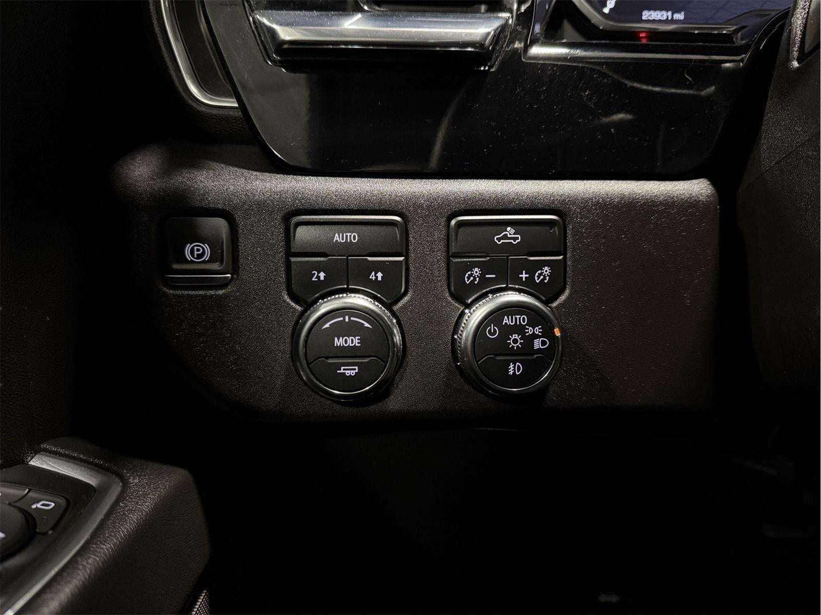 2023 GMC Sierra 1500 4WD Crew Cab Short Box Elevation with 3VL