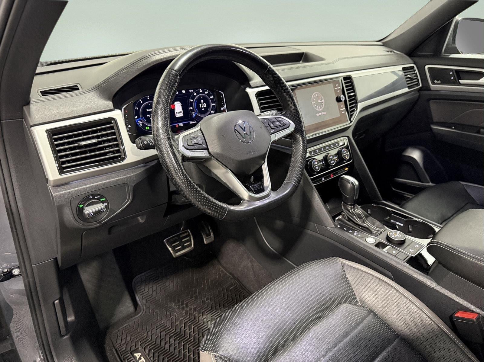 2022 Volkswagen Atlas Cross Sport 3.6L V6 SEL Premium R-Line