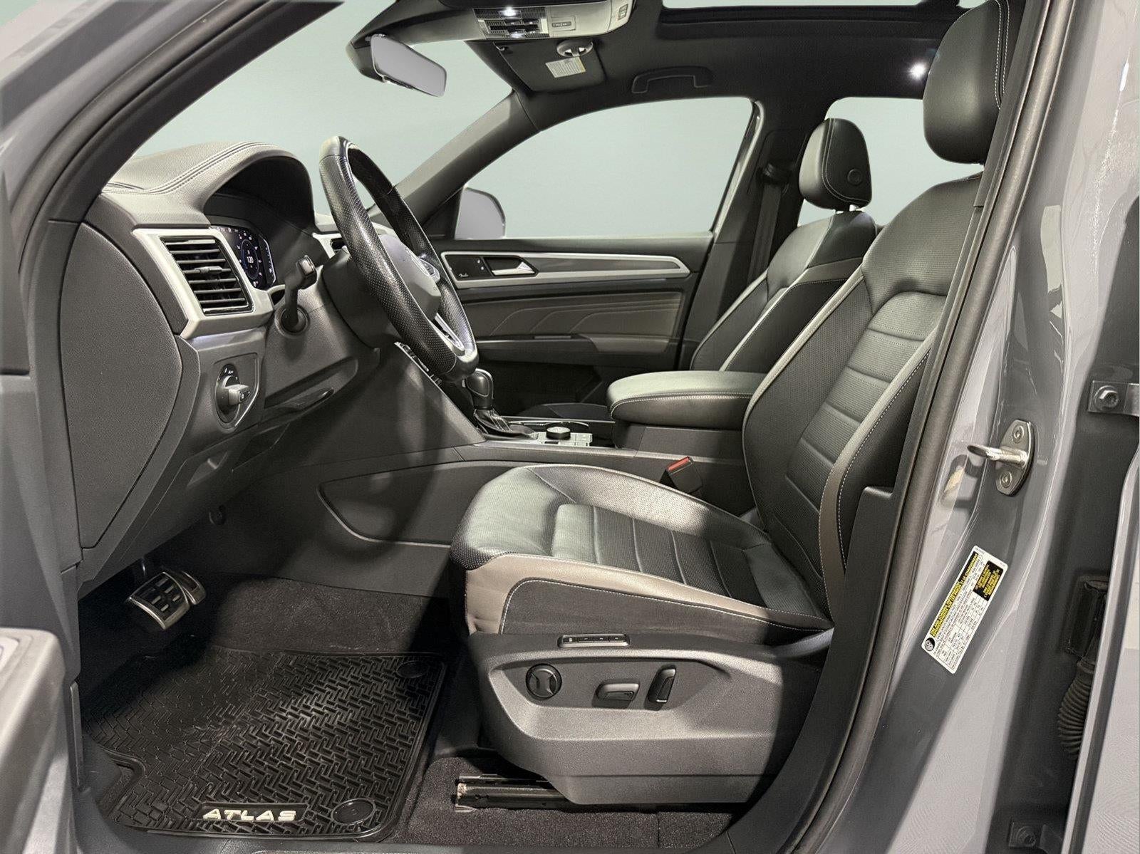 2022 Volkswagen Atlas Cross Sport 3.6L V6 SEL Premium R-Line