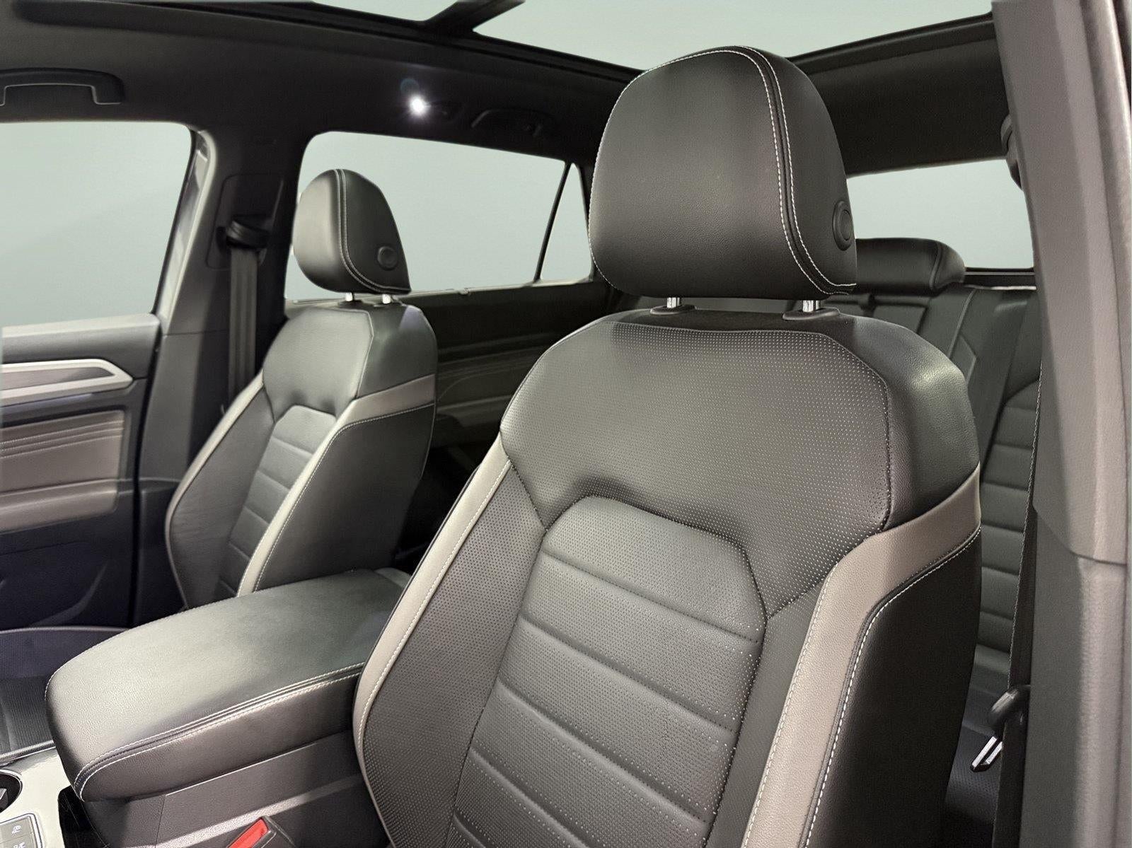 2022 Volkswagen Atlas Cross Sport 3.6L V6 SEL Premium R-Line
