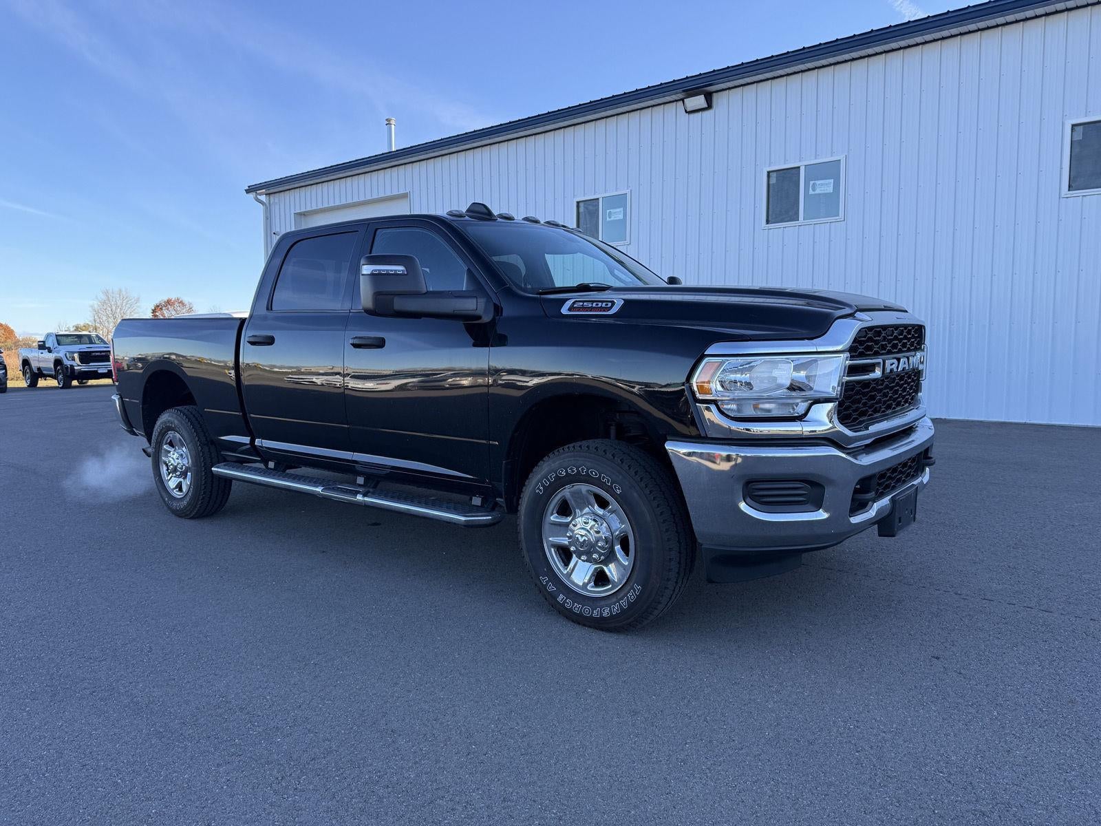 2024 RAM 2500 Tradesman Crew Cab 4x4 6'4' Box