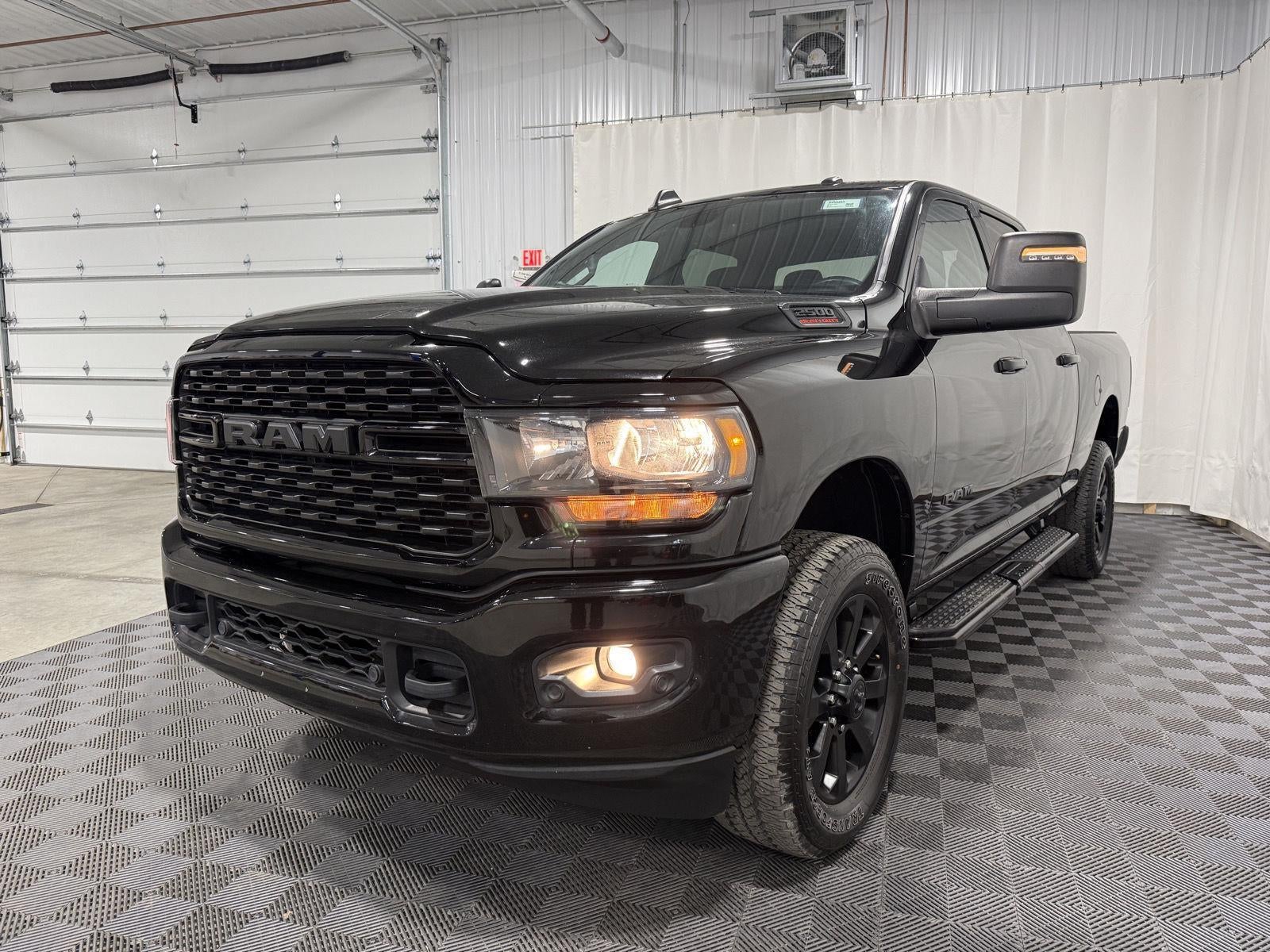 2024 RAM 2500 Big Horn Crew Cab 4x4 6'4' Box
