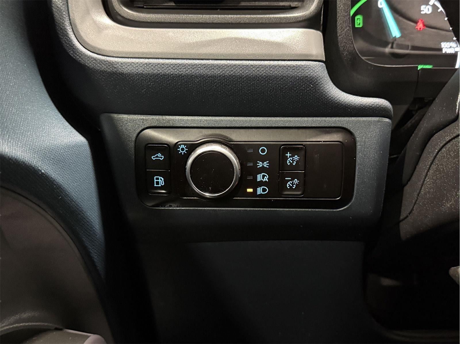 2023 Ford Maverick XL