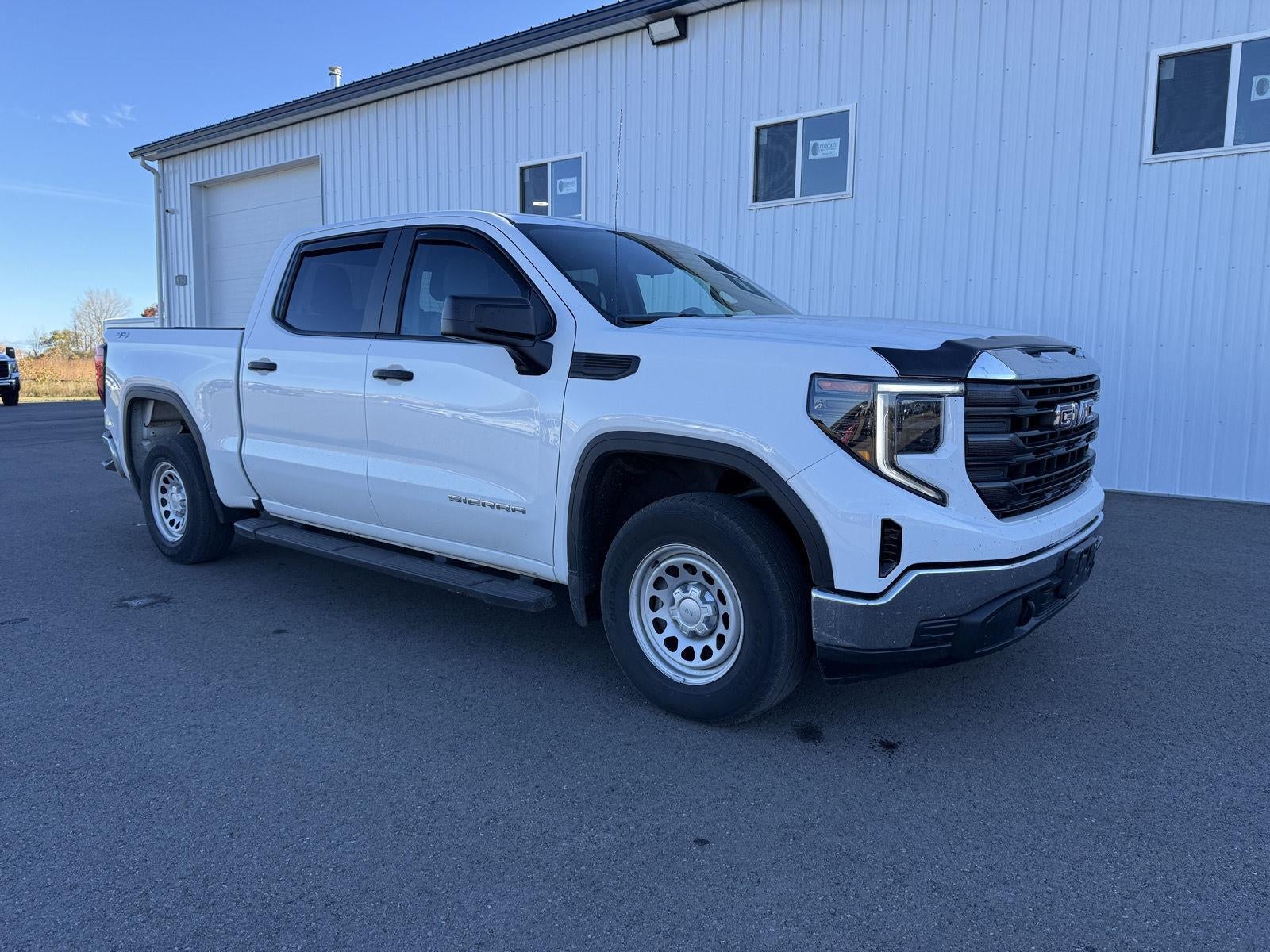 2023 GMC Sierra 1500 4WD Crew Cab Short Box Pro