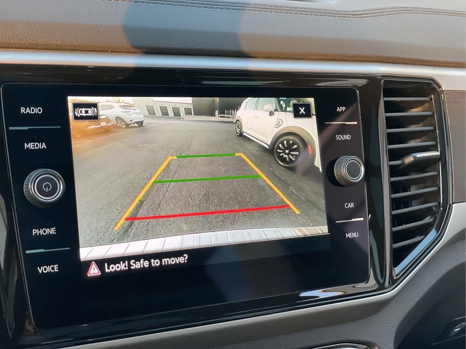 2022 Volkswagen Atlas 3.6L V6 SE w/Technology