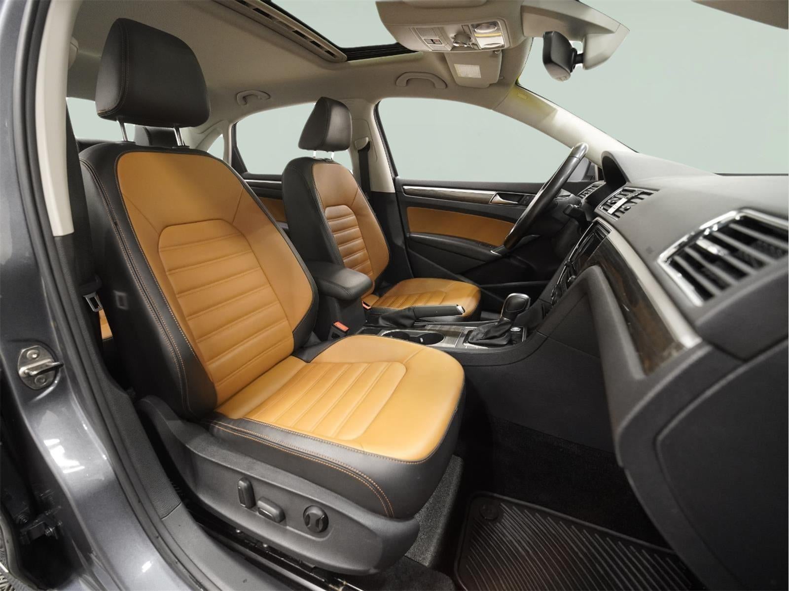 2018 Volkswagen Passat 2.0T SEL Premium