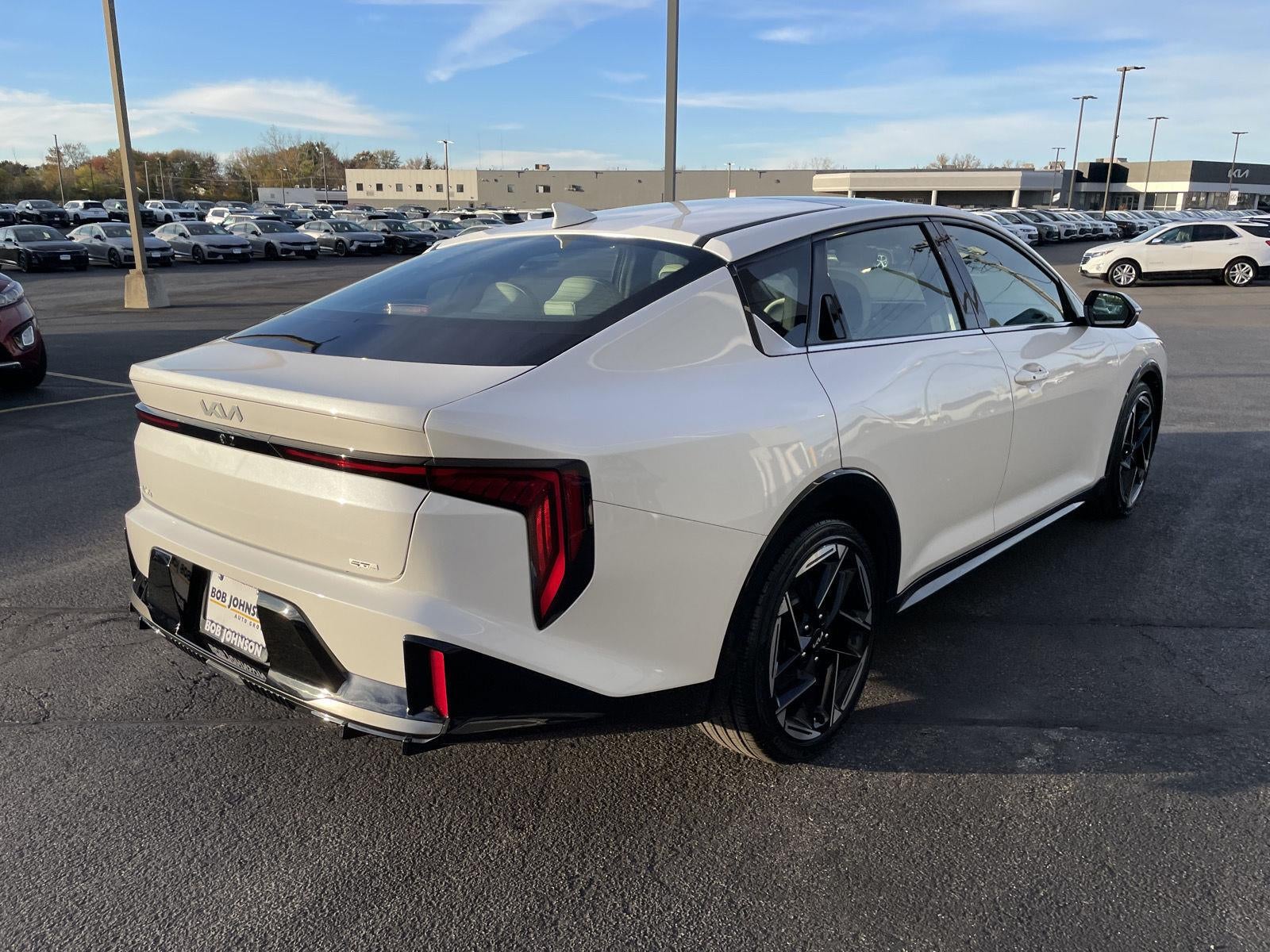 2025 Kia K4 GT-Line