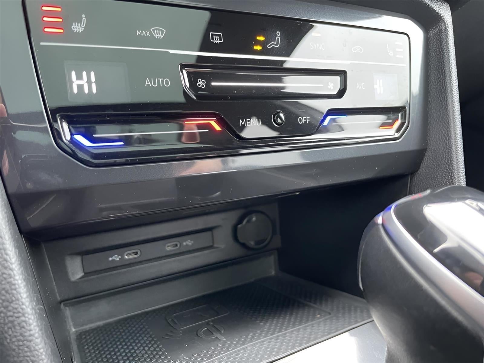 2022 Volkswagen Tiguan SE R-Line Black