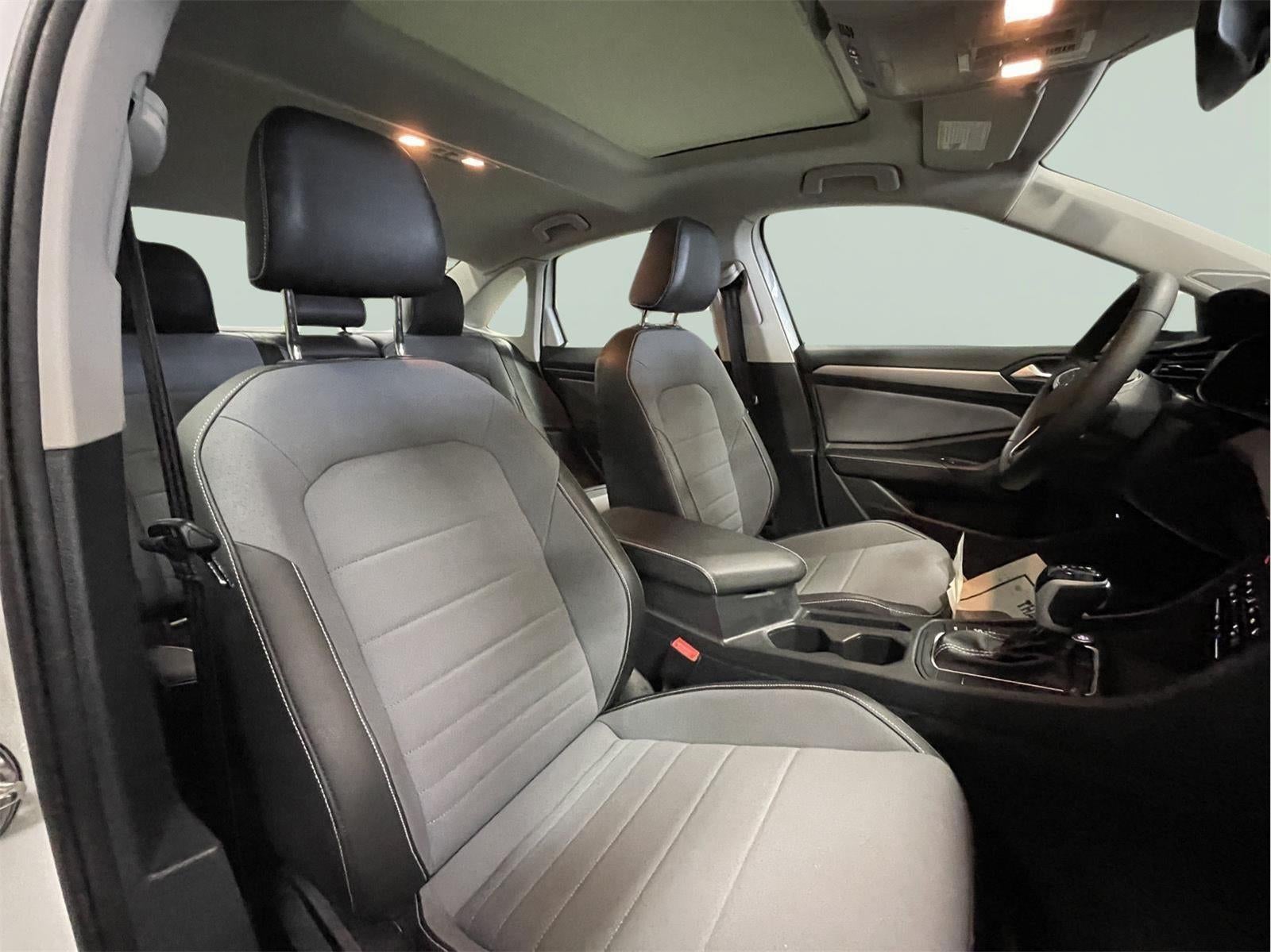 2025 Volkswagen Jetta SE