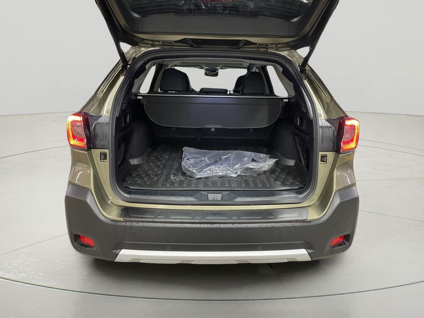 2023 Subaru Outback Touring XT