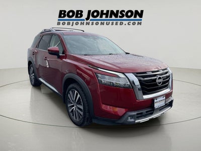 2022 Nissan Pathfinder Platinum