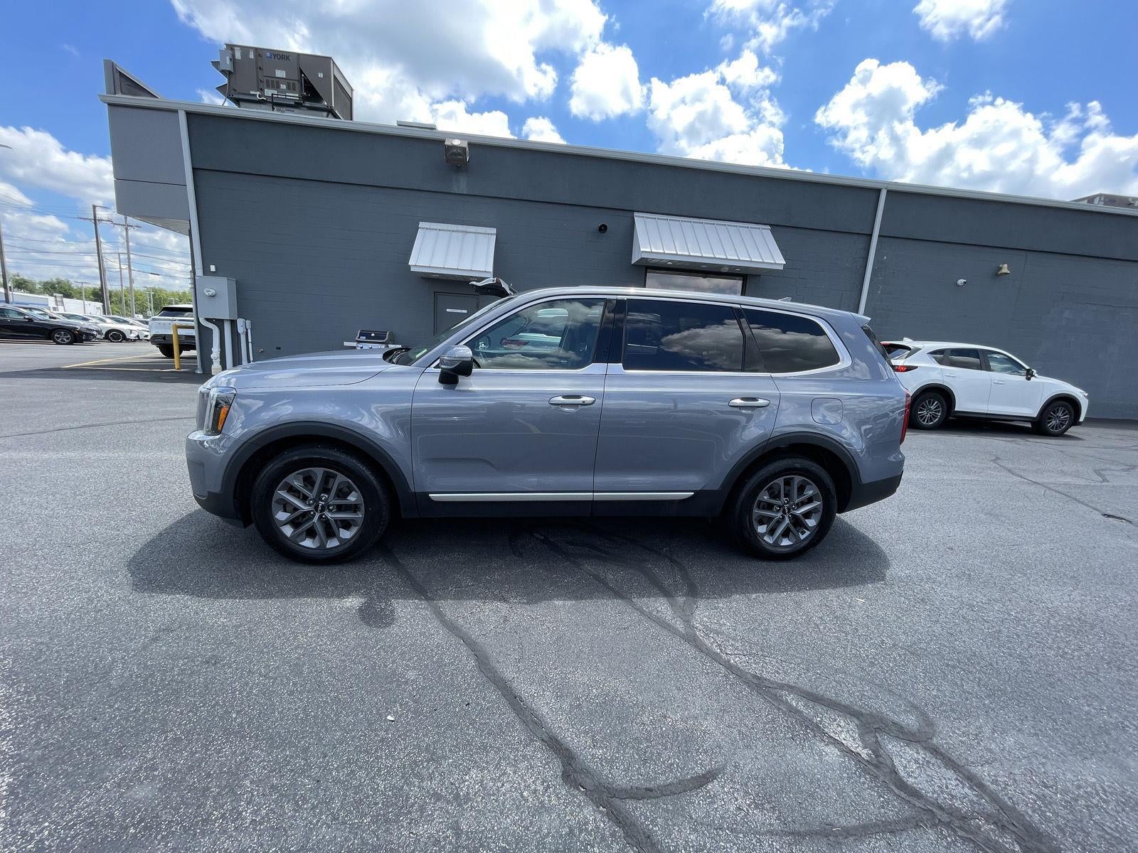 2023 Kia Telluride LX