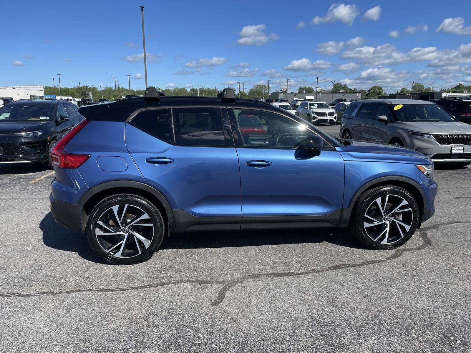 2021 Volvo XC40 R-Design